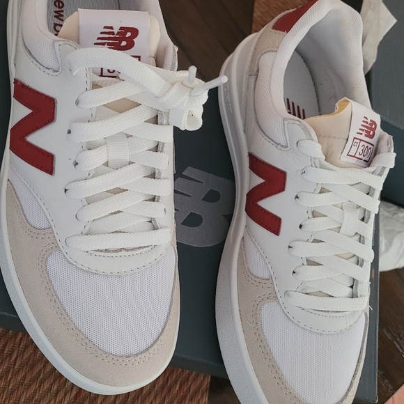 Price Drop! New Balance CT300WR3 - Picture 3 of 10